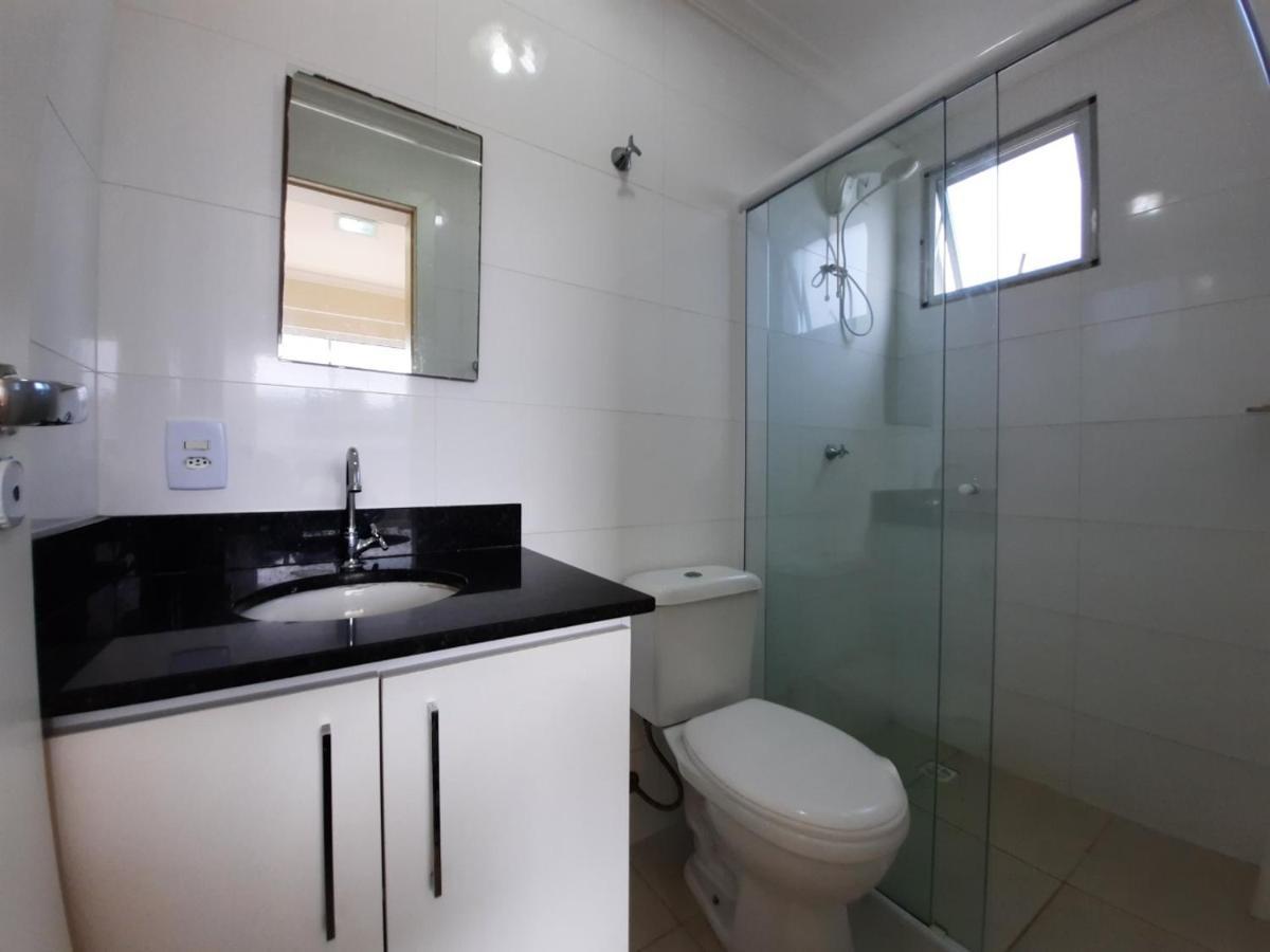 Apartamento 3 Quartos 8 Pessoas A 50 Mts Da Praia De Bombas, A 100M Da Passarela Do Ribeiro Bombinhas Eksteriør billede